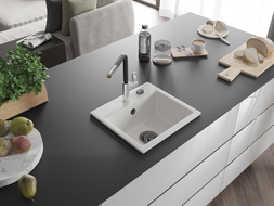 Mexen Milo žulový kuchynský drez s 1-komorou a kuchynskou batériou Flora, biely - 6505-20-670401-07-B