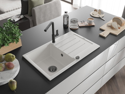 Mexen Bruno žulový drez jednodrezový s odkvapkávačom a kuchynskou batériou Flora, biely - 6513-20-670401-70-B