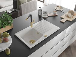 Mexen Cesar jednokomorový granitový drez s odkvapkávacou plochou a kuchynskou batériou Flora, biely - 6514-20-670401-57-G