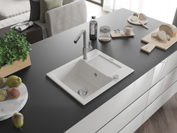 Mexen Enzo granitový kuchynský drez s 1 komorou a odkvapkávačom a kuchynským kohútikom Flora, biely - 6506-20-670401-06