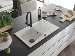 Mexen Cesar granitový drez s 1 komorou, odkvapkávačom a kuchynskou batériou Elia, biely - 6514-20-670101-70