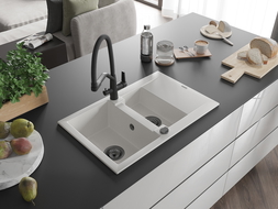 Mexen Gaspar granitový kuchynský drez 1,5-komorový s odkvapkávačom a kuchynskou batériou Duo, biela - 6507-20-671701-70-B