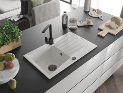 Mexen Cesar žulový kuchynský drez 1-komorový s odkvapkávačom a kuchynskou batériou Rita, biela - 6514-20-670300-70